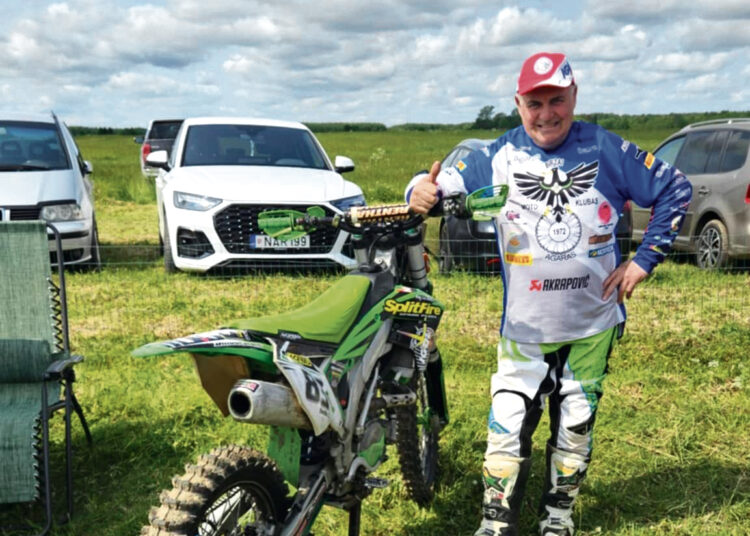 Prie motociklo vairo jau 55 metai