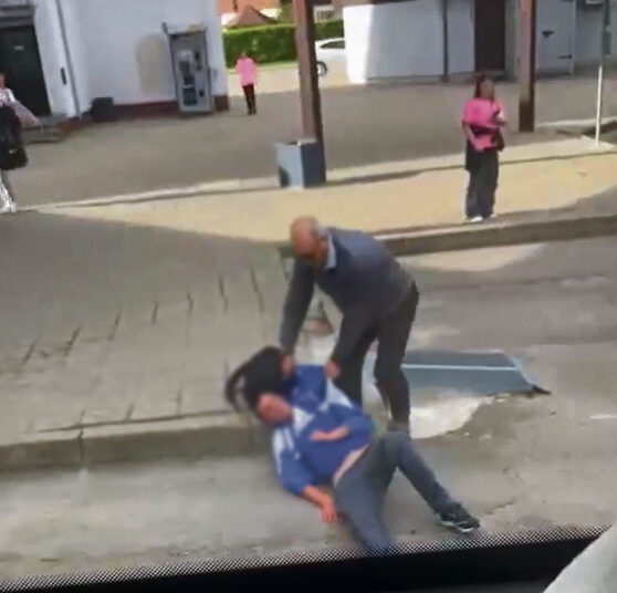 Girtas iškrypėlis vaiką skriaudė maršrutiniame autobuse