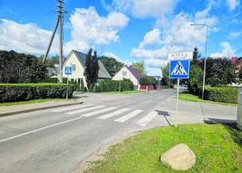 Mokinių tėvai prašo saugaus eismo kalniuko