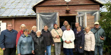 Literatai aplankė rašytojų gimtines