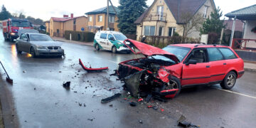 Avarija slidžioje gatvėje