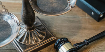 Su motina susipyko dėl alkoholio