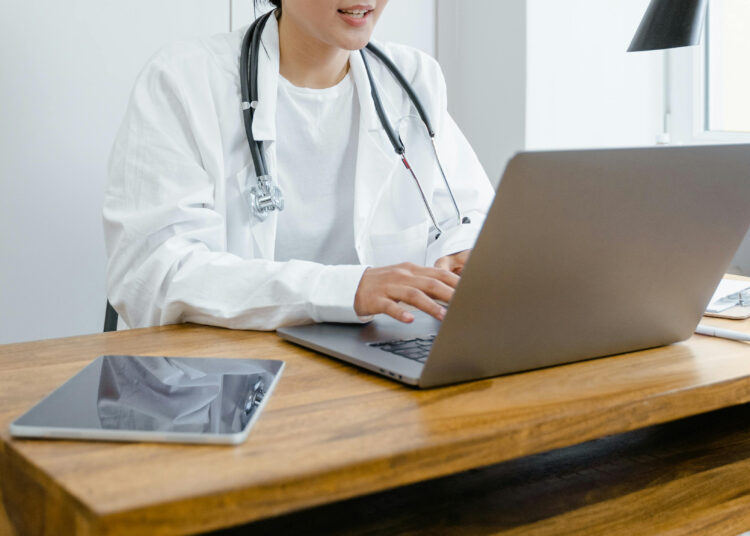 Neveikianti e.sveikatos sistema trukdė gydytojų darbą ir pykdė pacientus