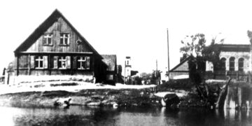 Pastatyti sinagogų įamžinimo ženklai