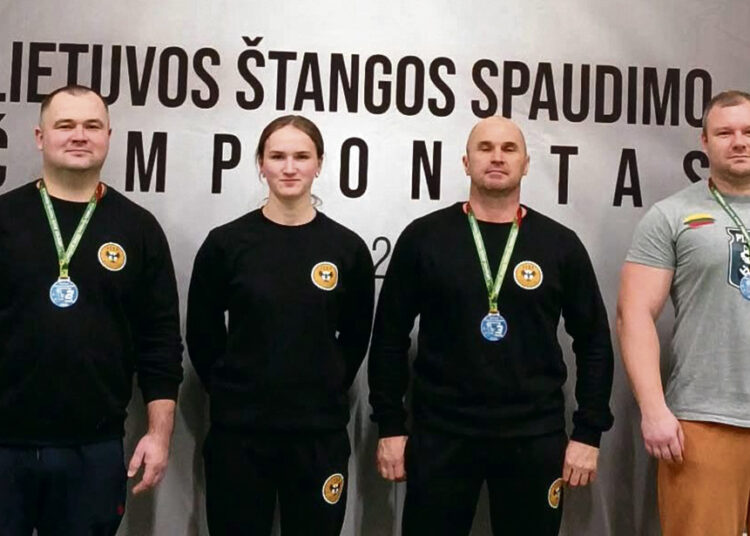 Štangos spaudimo čempionate – gausybė medalių