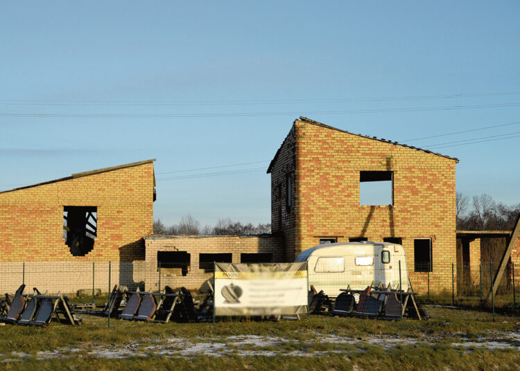 Kalėdinis stebuklas: aiškinsis dėl akis badančio statinio