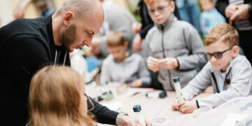 Ateities pedagogas – ne žinių perteikėjas, o mokymosi vedlys