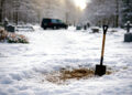 Šalčiai nestabdo neatsiejamos gyvenimo dalies – laidotuvių