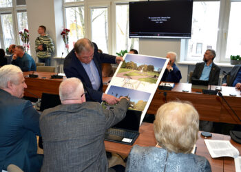 Biržų politikams – apie asmenybę ir paminklą