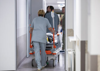 Nusilpusį vaiką į ligoninę išvežė socialinė darbuotoja