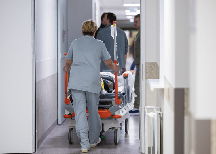 Nusilpusį vaiką į ligoninę išvežė socialinė darbuotoja