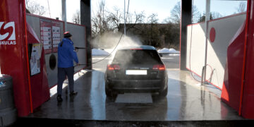 Automobilių plovyklose bumas