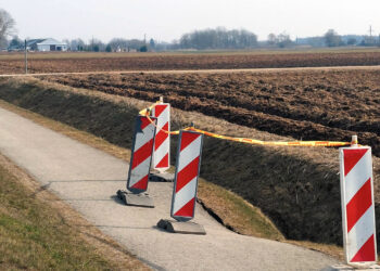 Kad pėstieji ir dviratininkai nenugarmėtų į žemės gelmes