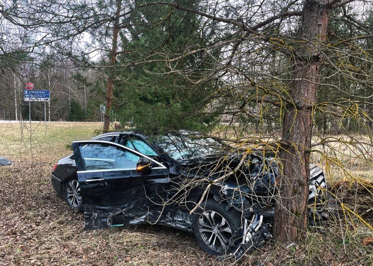 Pavojingame autoįvykyje žmonės nenukentėjo