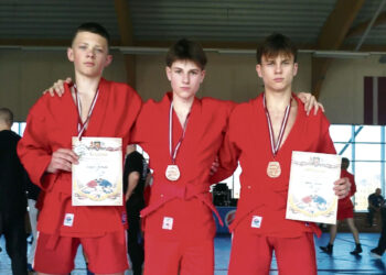 Sambo varžybose iškovojo prizines vietas