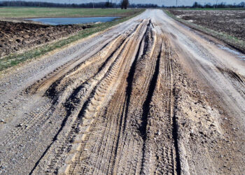 Sunkiasvorės mašinos niokoja ir kitus kelius