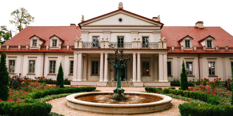 Pamokose išsėdėti per sunku? Ilzenbergo dvare vadovėlius keičia patyriminės ekskursijos