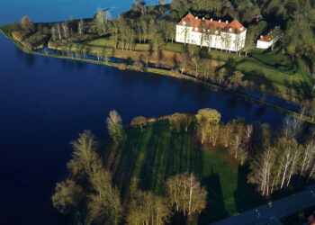 Tvarkys Širvėnos ežero pusiasalį