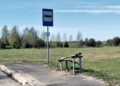 Suniokojo autobusų stotelės suoliuką