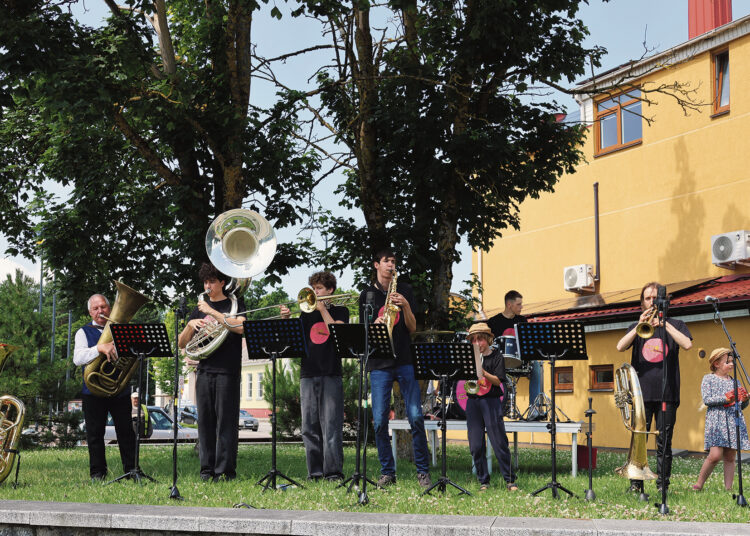Dešimt kūrybos metų – muzika, žmonės ir istorijos