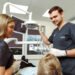 32 metai vienoje vietoje: kodėl biržiečiai savo šypsenas patiki tiems patiems specialistams