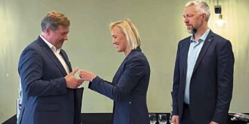 Konservatoriai į merus kelia verslo atstovą