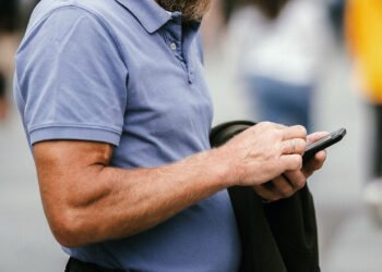 Už greičio viršijimą – bauda mašinos neturinčiam žmogui